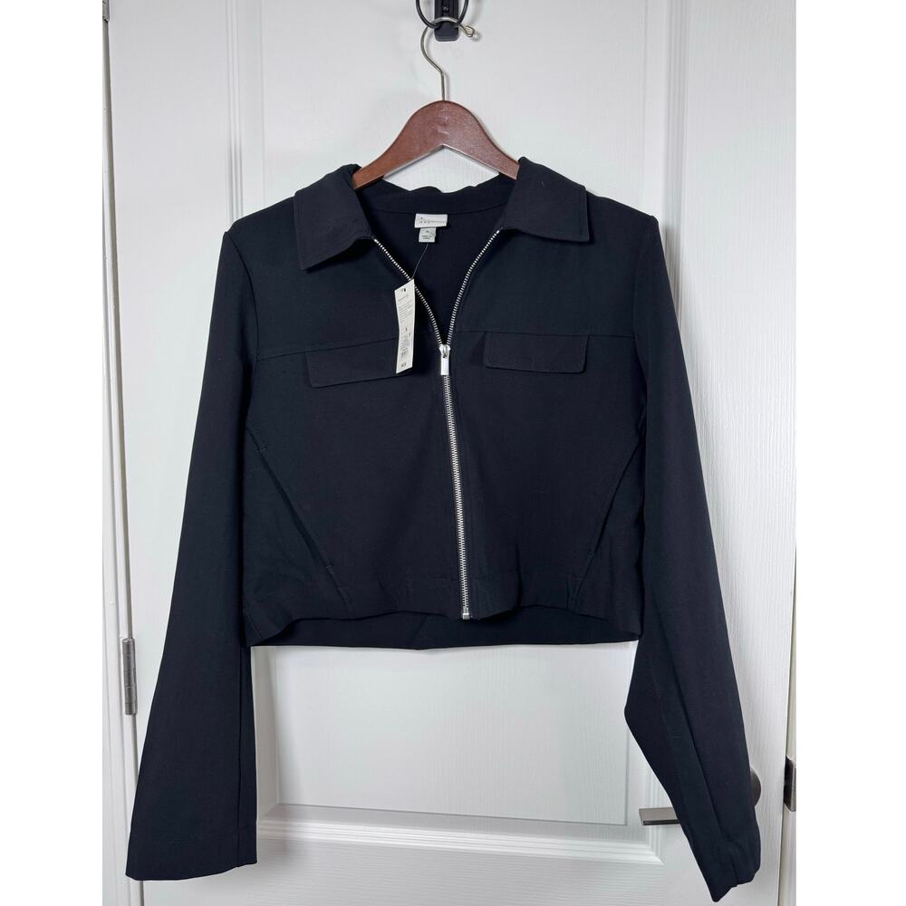 NWT Target Cropped Moto Black Jacket Cargo Style Pockets Women’s Medium Full Zip